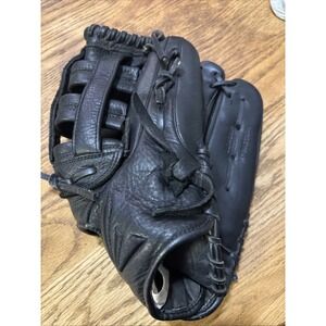 Easton Blackstone Series RHT Softball Glove BL1400SP Black 14in